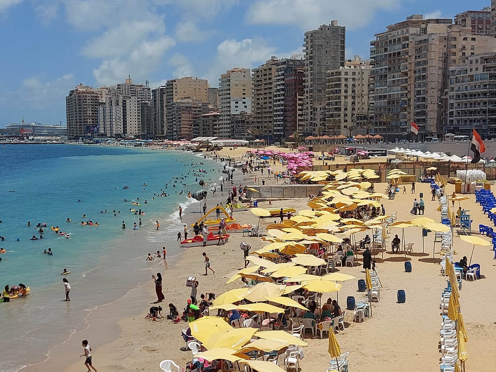 شواطئ الاسكندرية امنة مع تواجد منظومة الانقاذ (3)