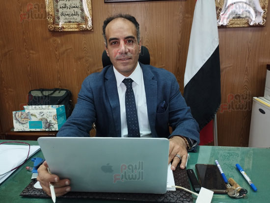 الدكتور أسامة عبد البارى (2)