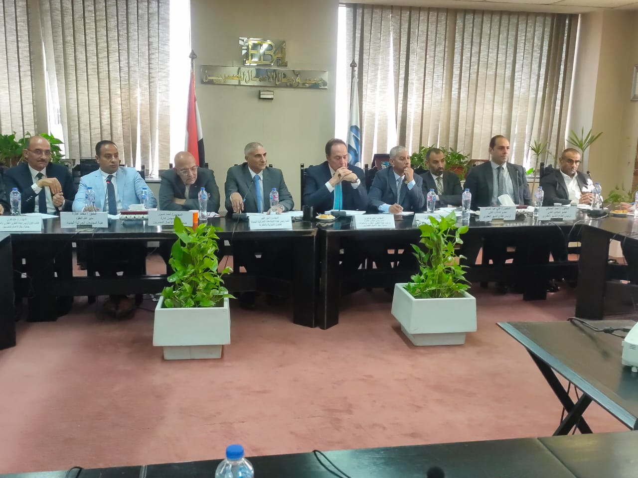 اجتماع الشهر العقارى وجمعية رجال الأعمال المصريين