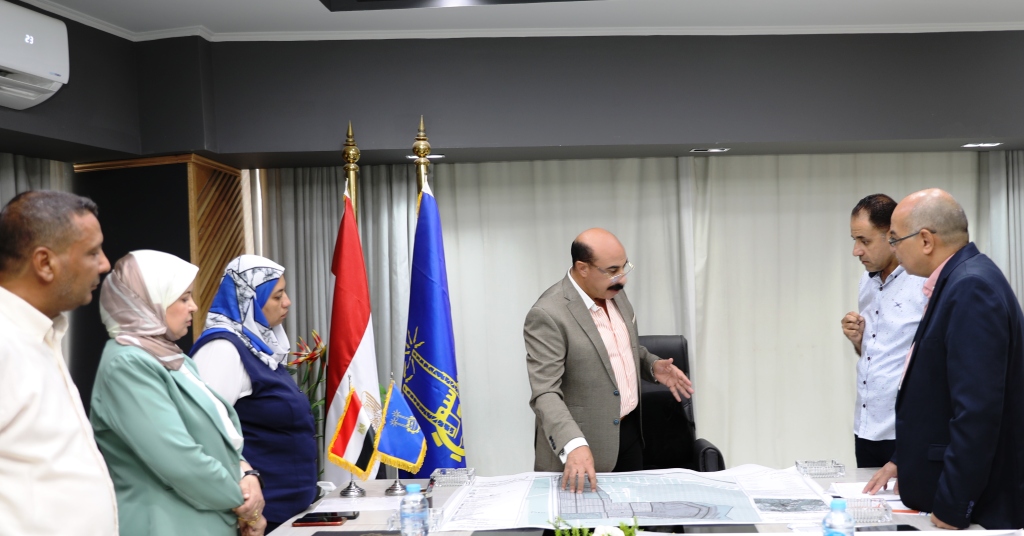 محافظ أسوان يعتمد المخطط الاستراتيجى لمدينة كلابشة (3)
