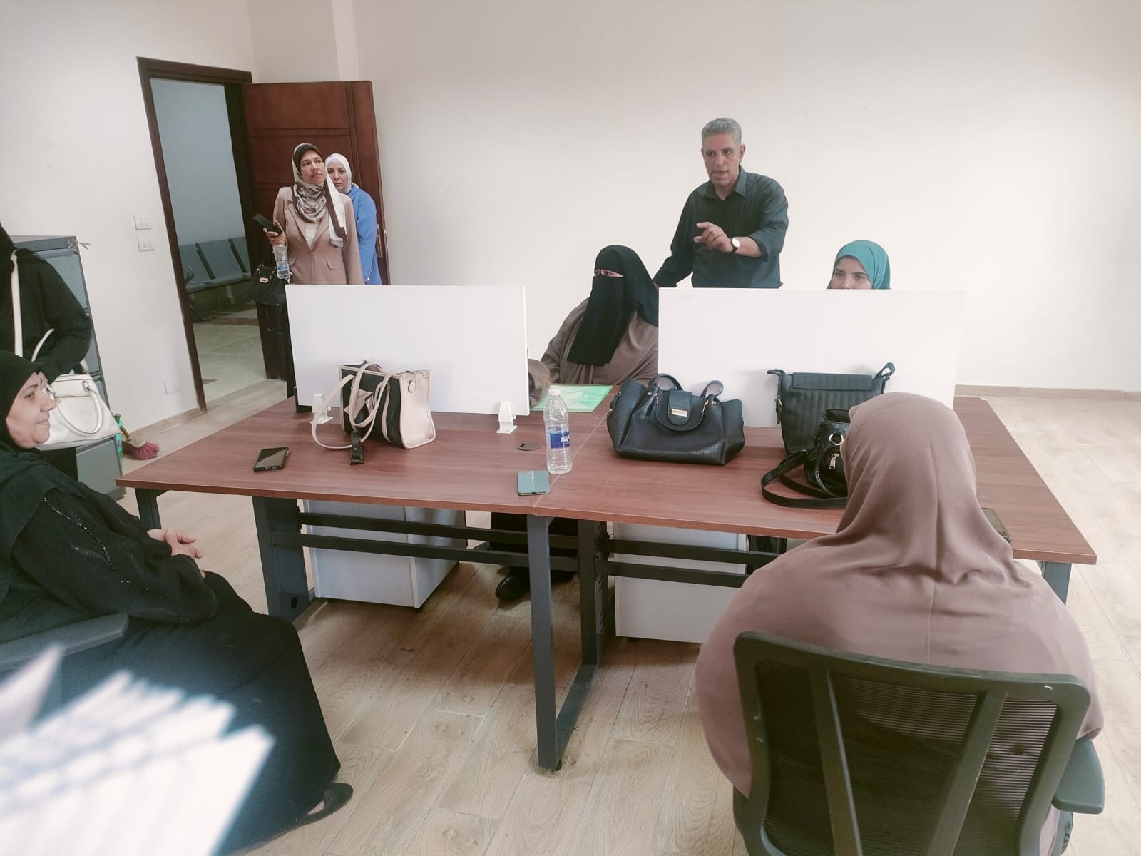 جانب من وحدات المشروعات (2)