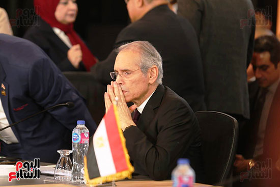 ملتقى للأحزاب السياسية (27)