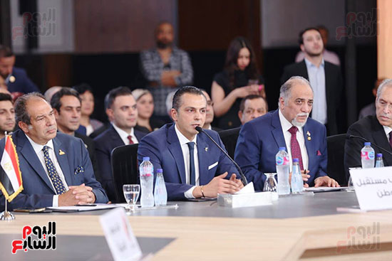 ملتقى للأحزاب السياسية (4)