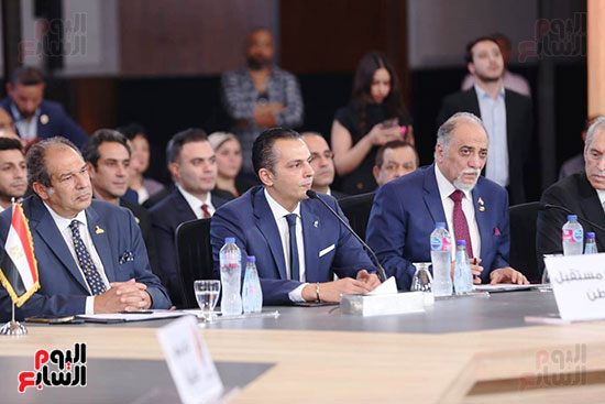 ملتقى للأحزاب السياسية (6)