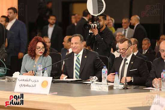 ملتقى للأحزاب السياسية (39)