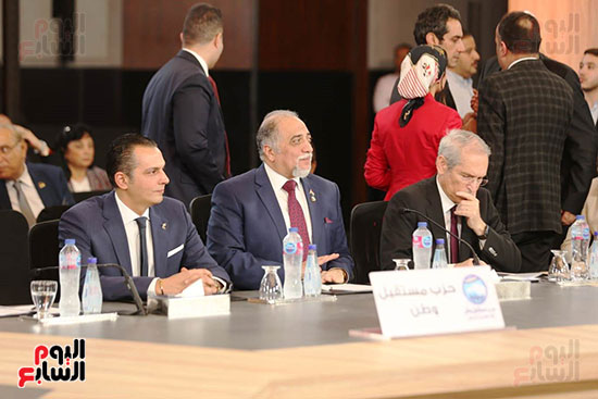 ملتقى للأحزاب السياسية (43)