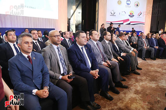 ملتقى للأحزاب السياسية (8)