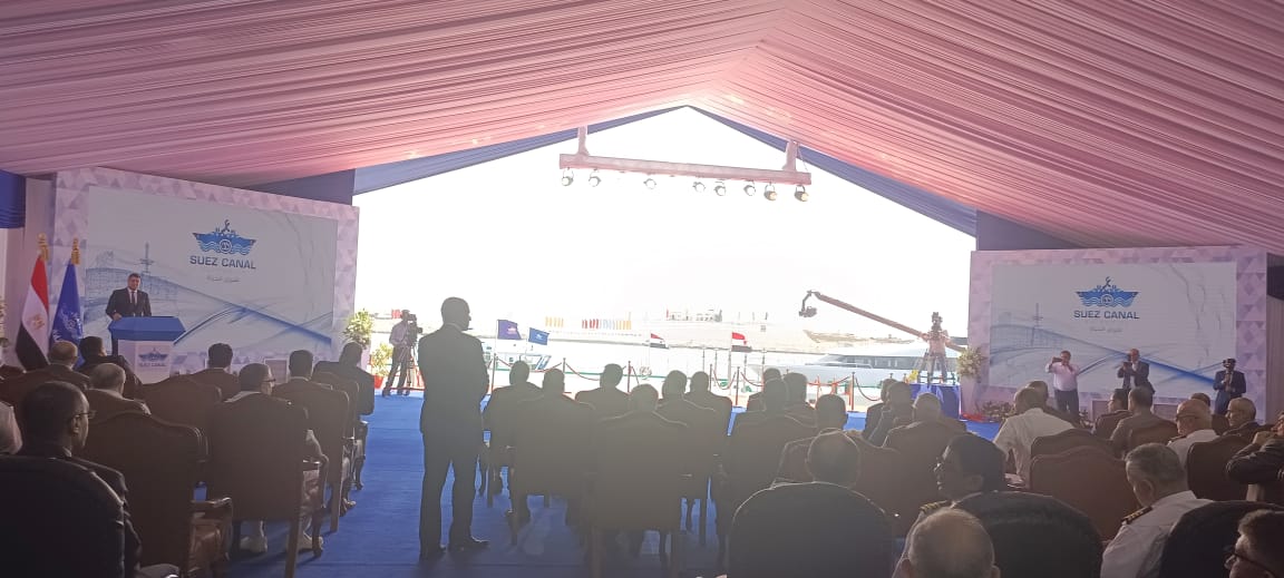 المؤتمر الصحفى لرئيس هيئة قناة السويس (2)