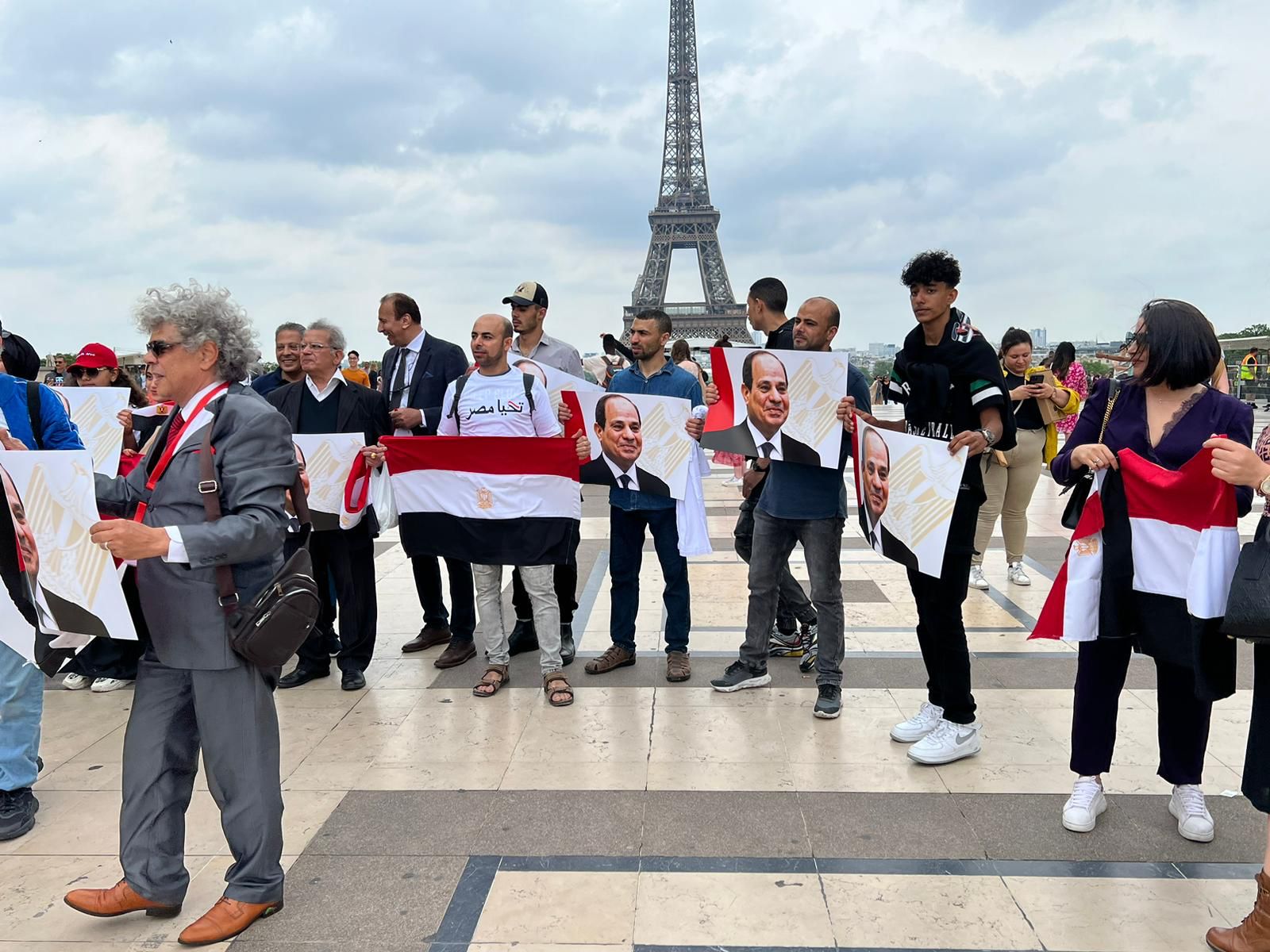 جالية المصرية بفرنسا تقيم احتفالية لإستقبال الرئيس عبدالفتاح السيسي فى باريس