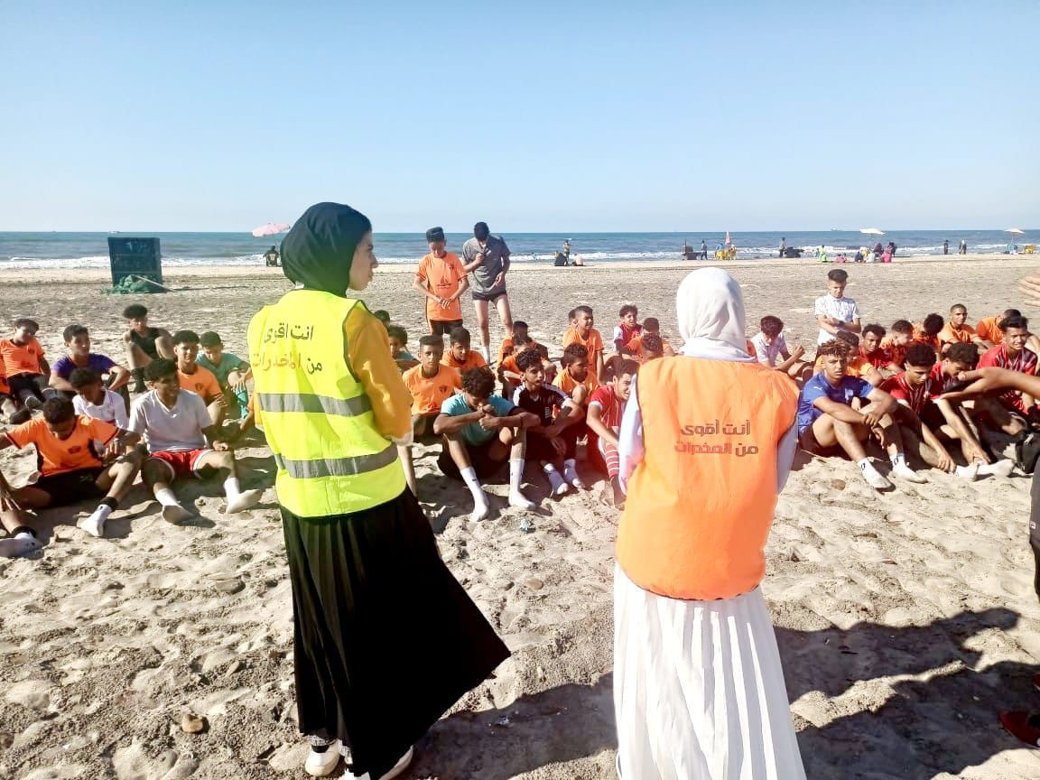 الأنشطة التوعوية لصندوق مكافحة  الإدمان داخل الشواطئ بالمحافظات الساحلية (4)