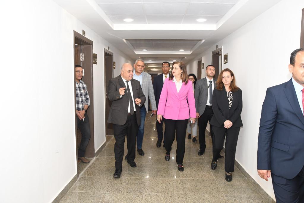 وزيرة التخطيط تزور مركز مصر لريادة الأعمال