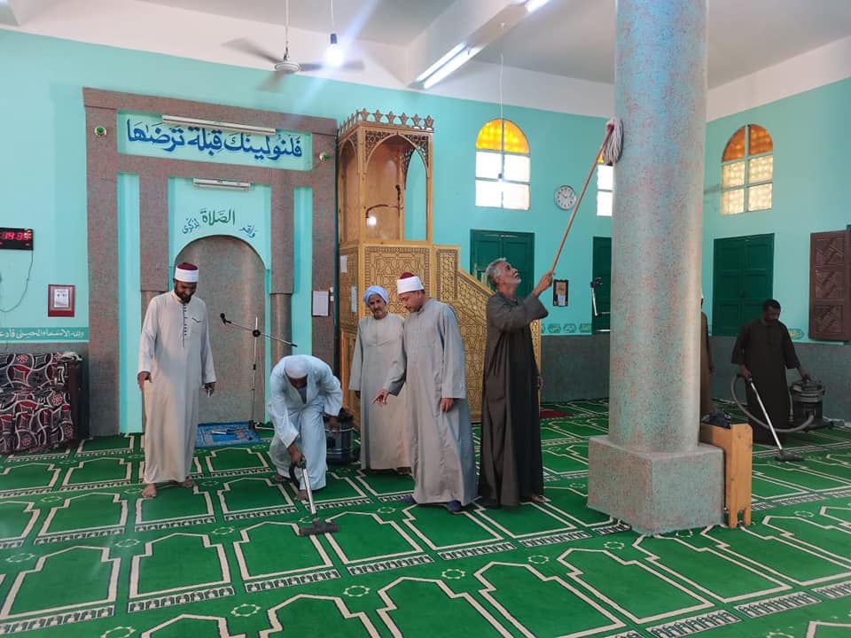 حملات مكثفة لنظافة وتجميل وتعقيم المساجد قبل عيد الأضحى
