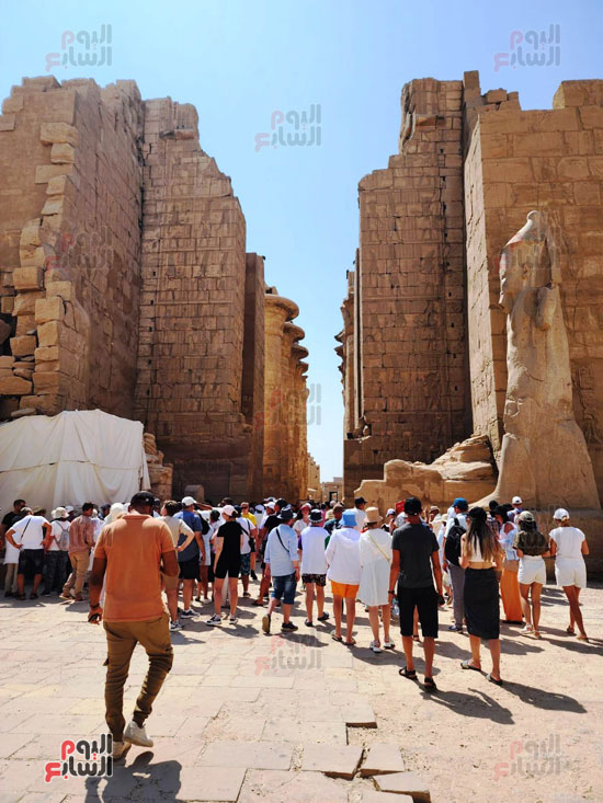 بيب-جوارديولا-وأسرته-يستمتعون-بزيارة-المعالم-الأثرية-فى-الأقصر-(4)