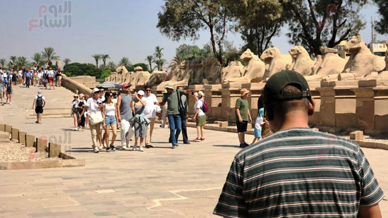 بيب-جوارديولا-يزور-معابد-الكرنك-والأقصر-فى-رحلته-السياحية-بمصر-(14)
