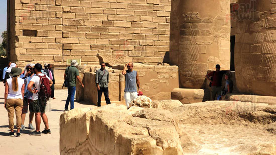 بيب-جوارديولا-وأسرته-يستمتعون-بزيارة-المعالم-الأثرية-فى-الأقصر-(10)