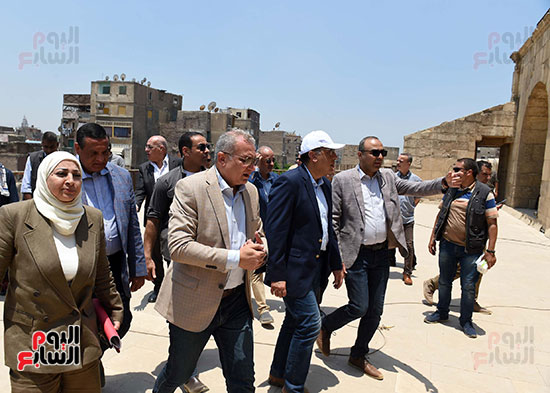 رئيس الوزراء يتابع العمل بعدد من قطاعات التطوير لإعادة إحياء القاهرة التاريخية (19)