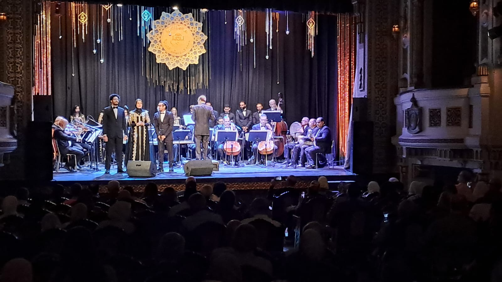 نجوم الأوبرا يتألقون بالأغاني الوطنية في معهد الموسيقى العربية ضمن احتفالات 30 يونيو (1).