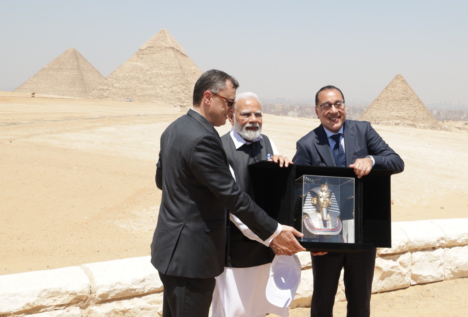 احتفاء مصري بزيارة رئيس الوزراء الهندي إلى البلاد