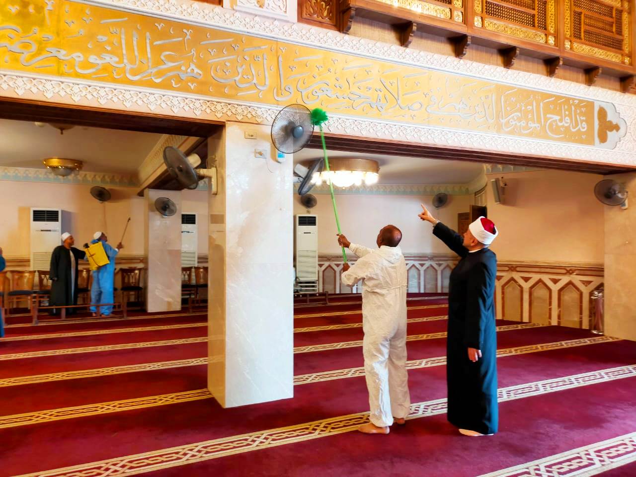 متابعة حملات النظافة بالمساجد