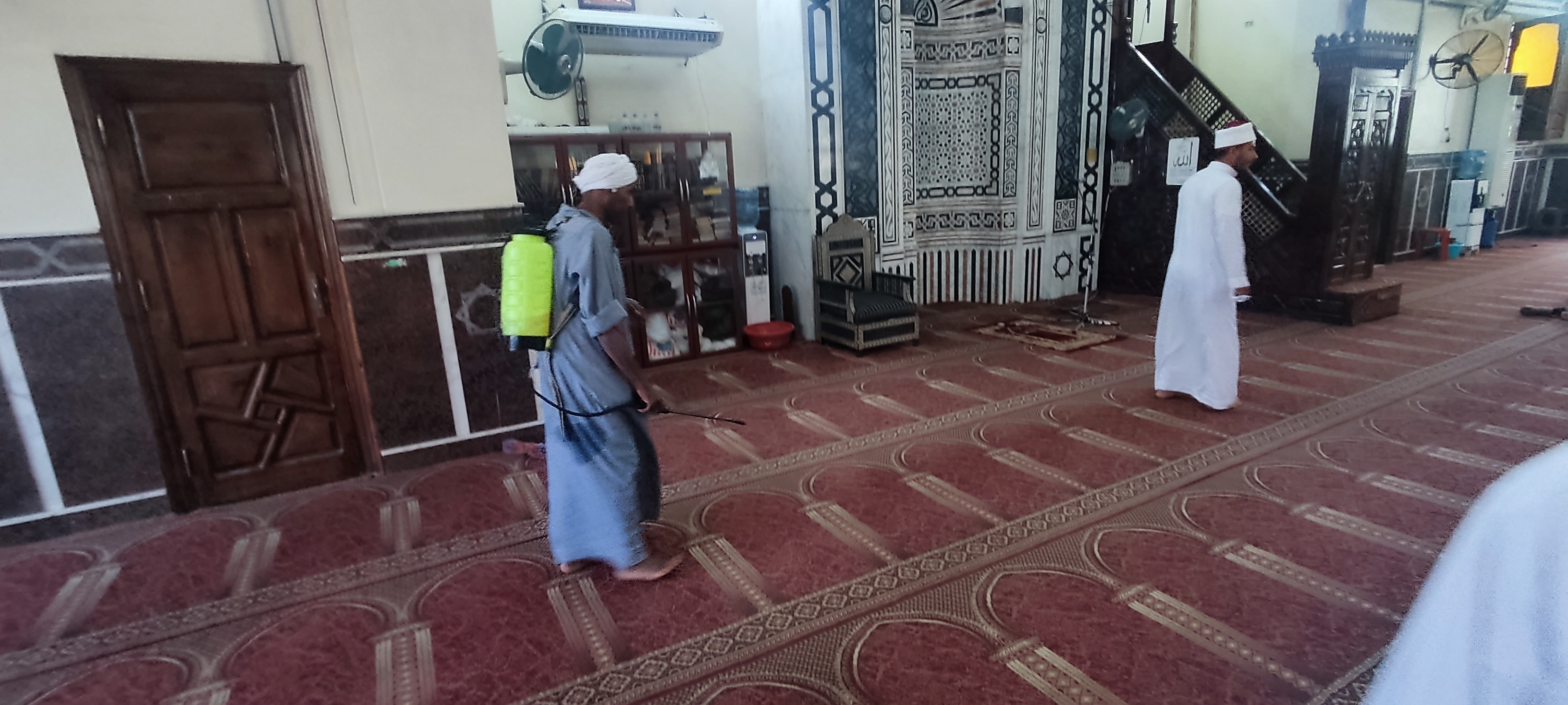 جانب من استمرار حملة النظافة بمساجد الإسماعيلية (6)