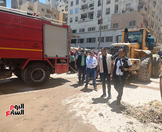 محافظ-الإسكندرية-بالعقار-المنهار-اليوم_1