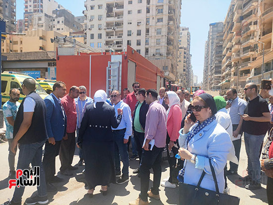 محافظ-الاسكندرية-بعقار-سيدي-بشر-المنهار