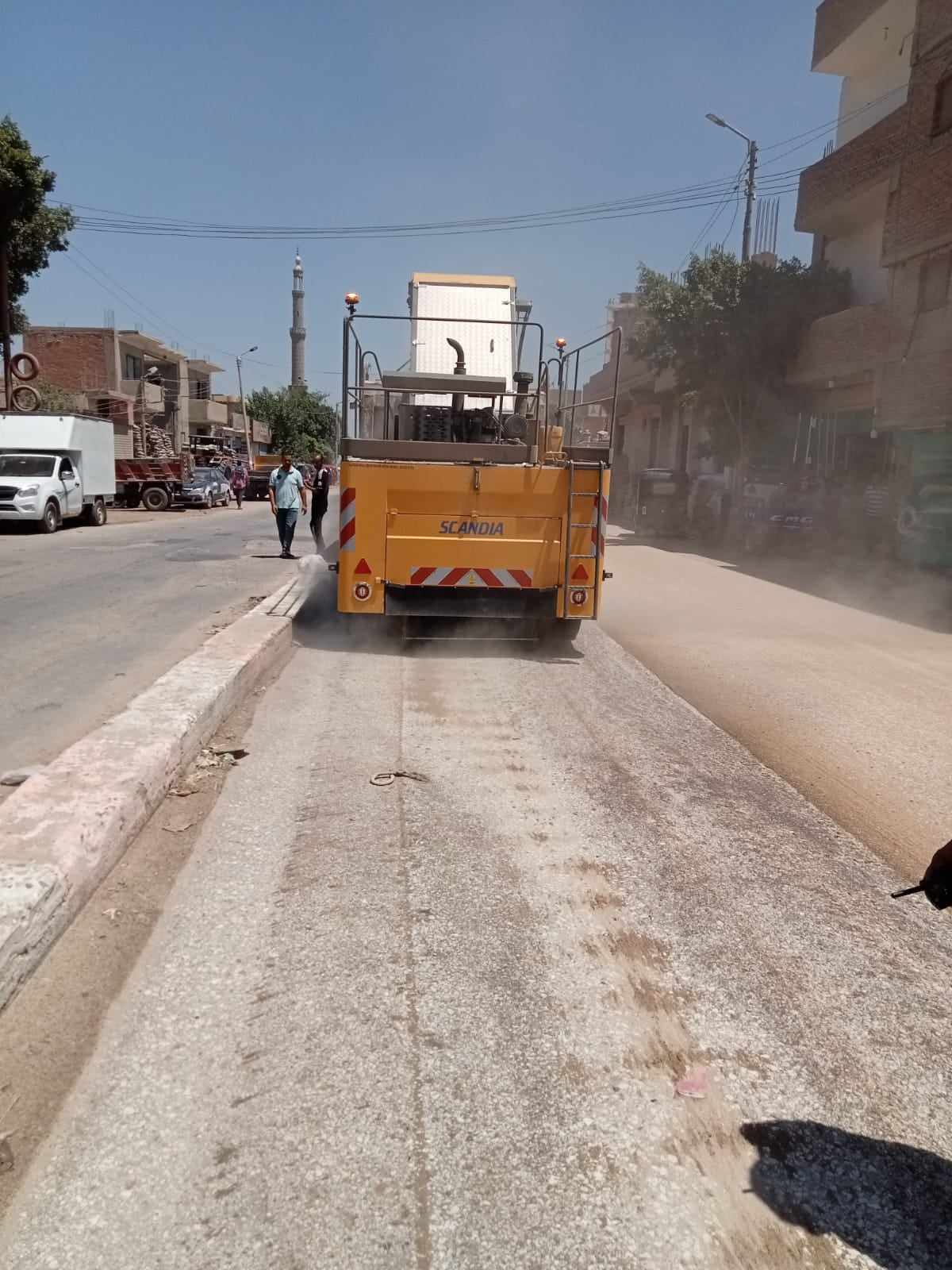 جانب من حملات النظافة بمدن محافظة المنيا (6)