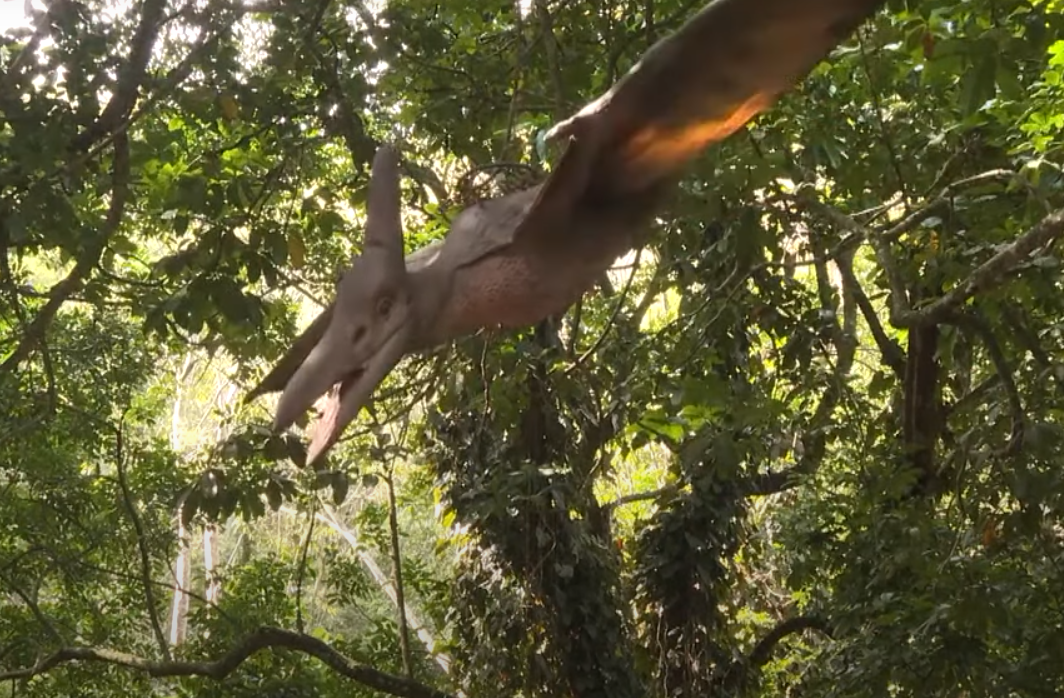ديناصورات بالحجم الطبيعي فى حديقة البرازيل