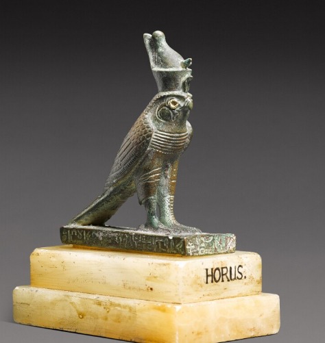 تمثال حورس