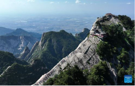 مغامرات تسلق الجبال فى الصين (1)