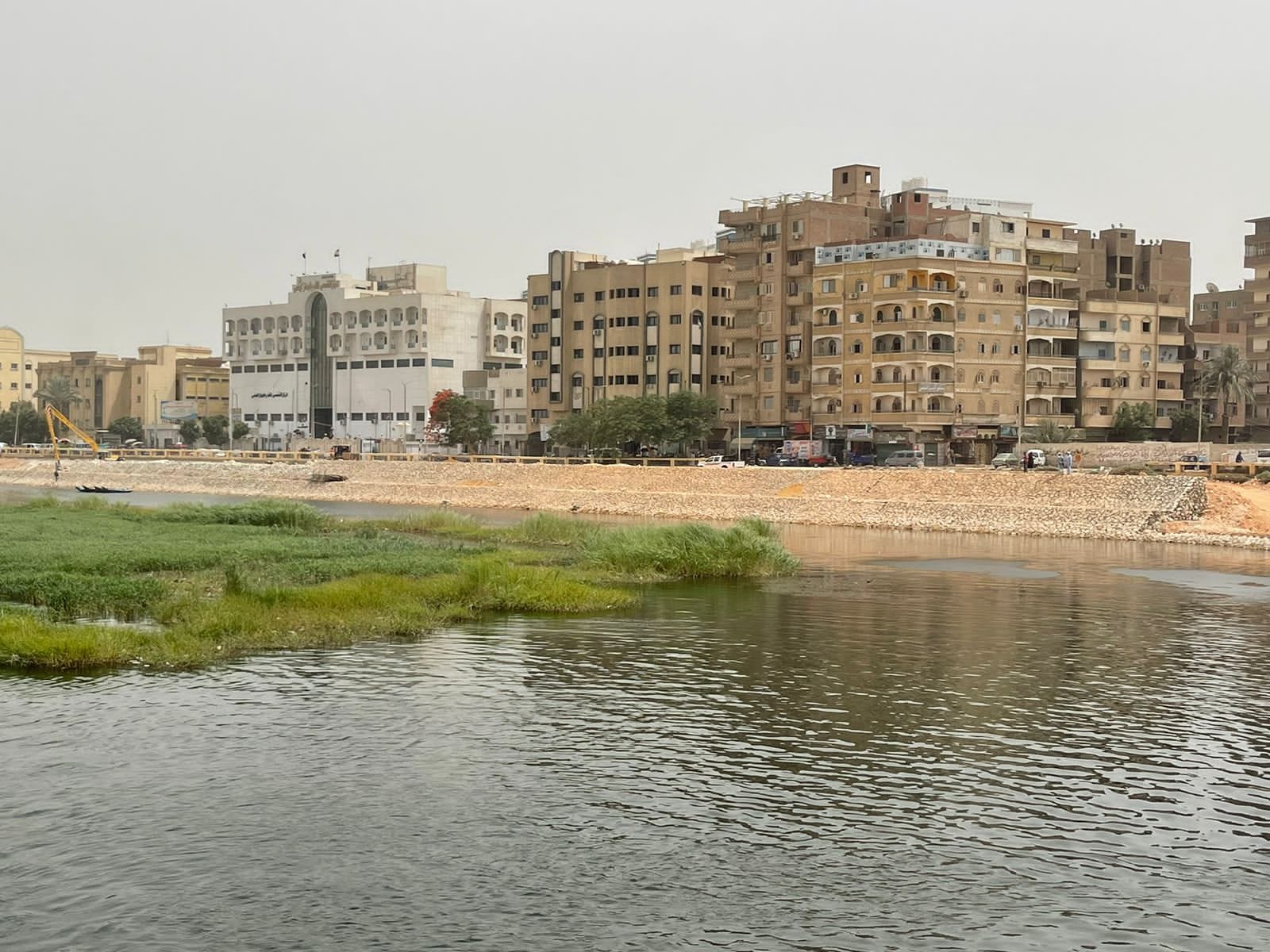 الكورنيش النيل الغربى واعمال التوسعة الكورنيش النيل الغربى واعمال التوسعة