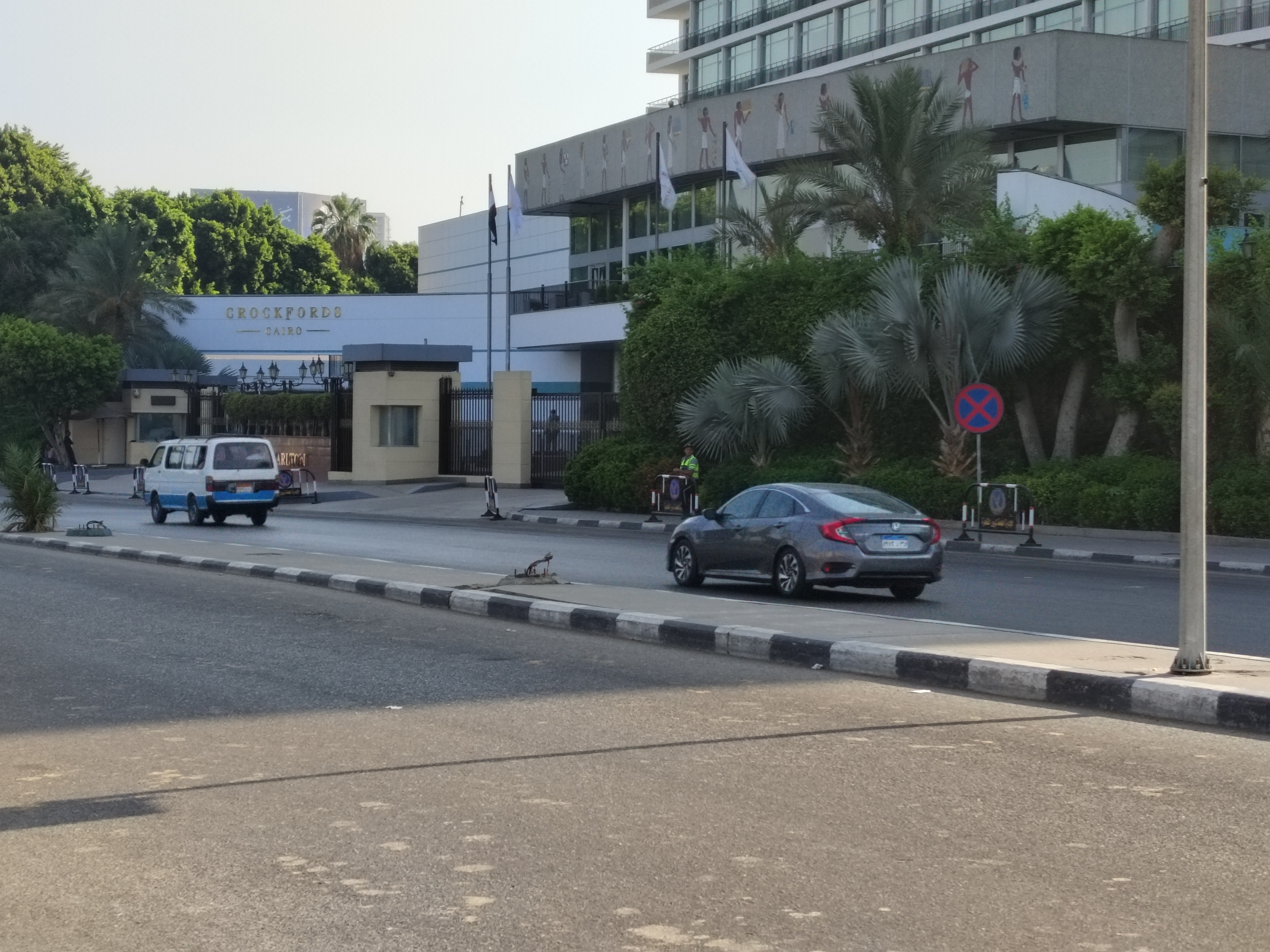انتشار خدمات المرور بكورنيش النيل بالقاهرة (3)