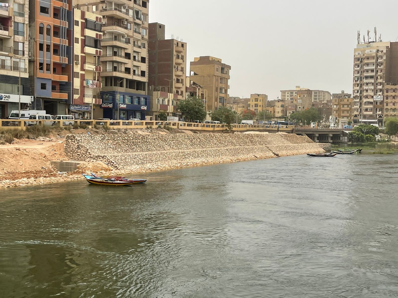 جانب من أعمال التدبيش جانب من أعمال التدبيش