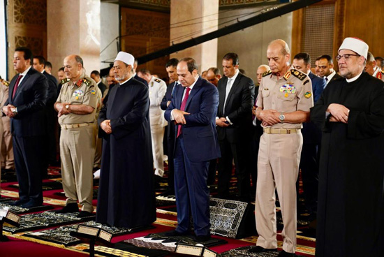 السيسي صلاة العيد (4)