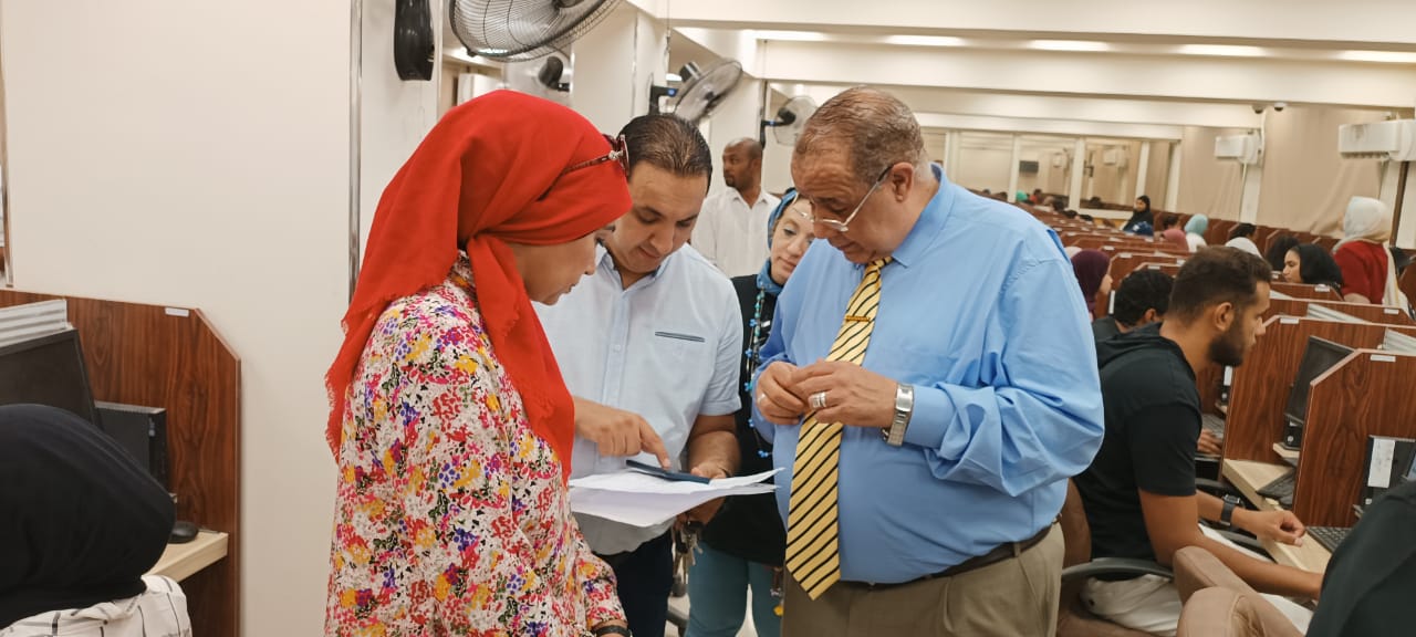 متابعة لجان الإمتحانات بكليات السياحة والفنادق والآثار متابعة لجان الإمتحانات بكليات السياحة والفنادق والآثار