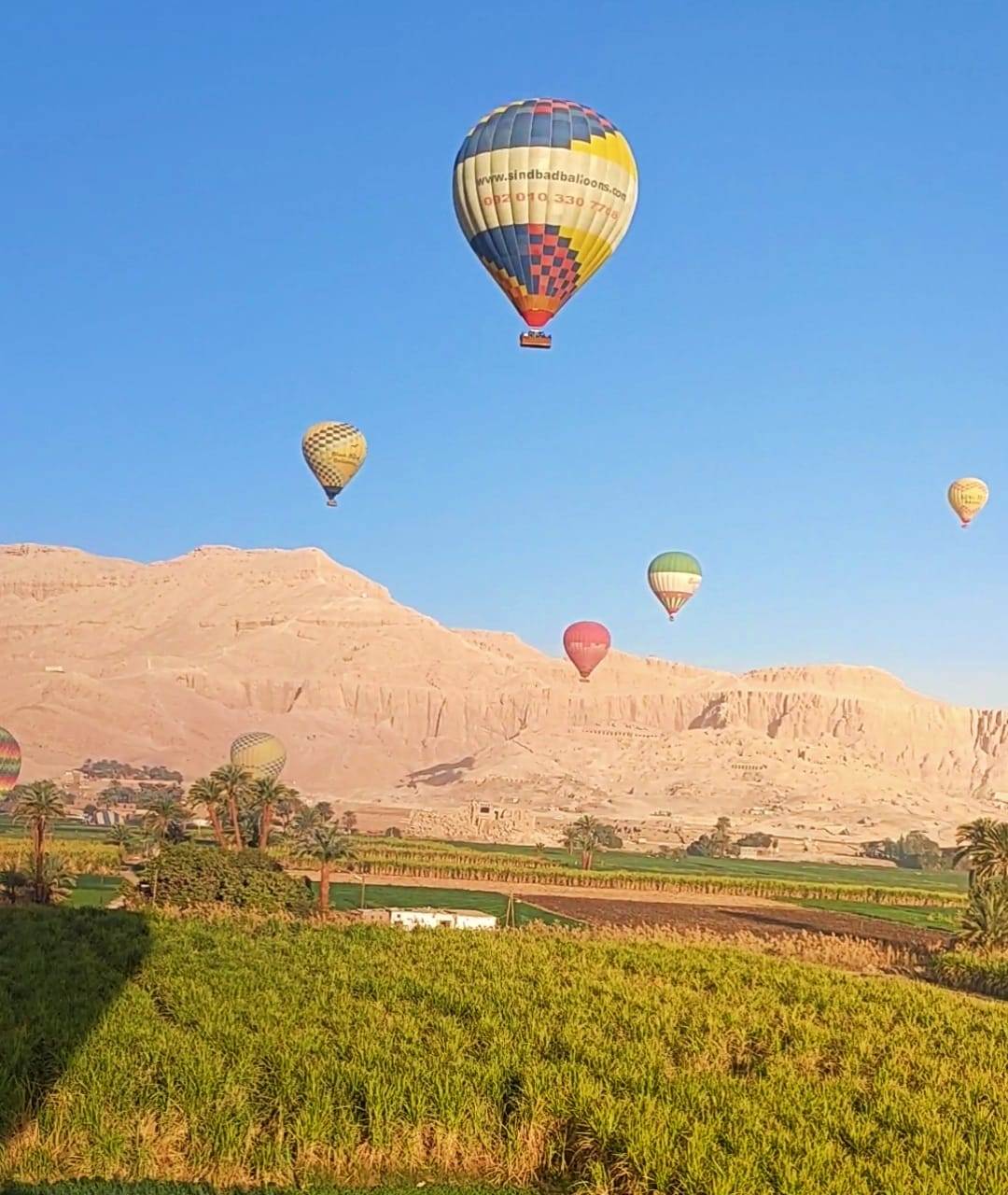 خروج الرحلات يومياً من مطار البالون بالأقصر