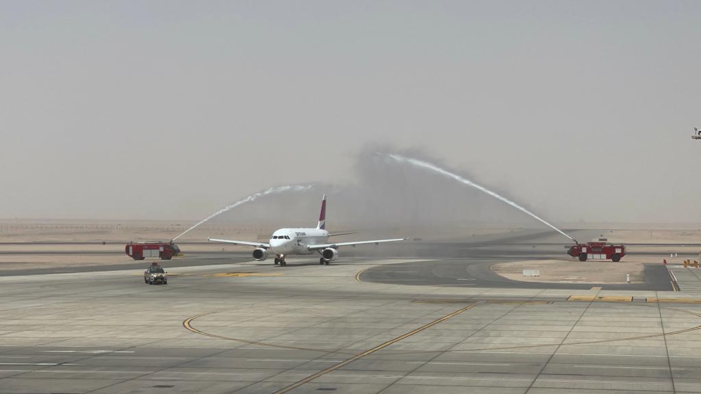 مطار الغردقة يستقبل أولى الرحلات من مطار طنقشد بأوزبكستان (1)