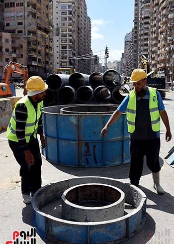 رئيس الوزراء يبدأ جولة تفقدية لعدد من المشروعات التنموية والخدمية بمحافظة الإسكندرية (8)