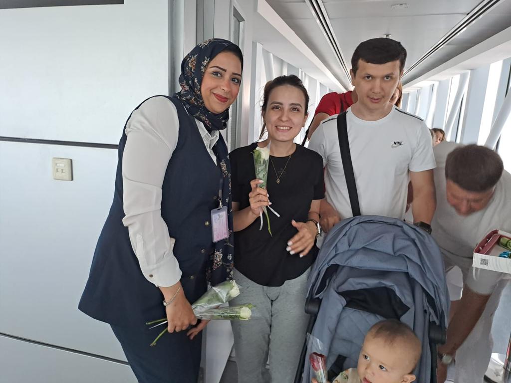 مطار الغردقة يستقبل أولى الرحلات من مطار طنقشد بأوزبكستان (3)