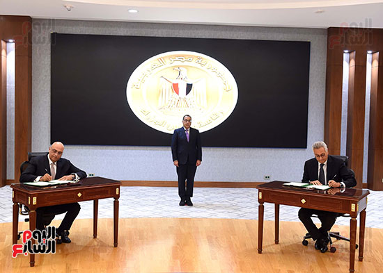 اجتماع المجلس الأعلى لصناعة السيارات (4)