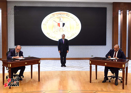 اجتماع المجلس الأعلى لصناعة السيارات (2)