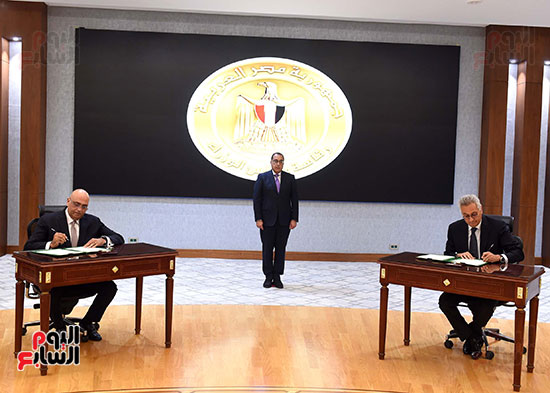 اجتماع المجلس الأعلى لصناعة السيارات (5)