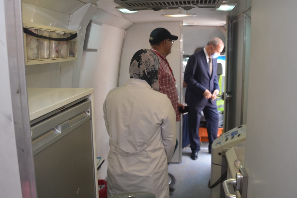 محافظ القليوبية يتفقد قافلة طبية مجانية بقرية سندوة في الخانكة  (2)