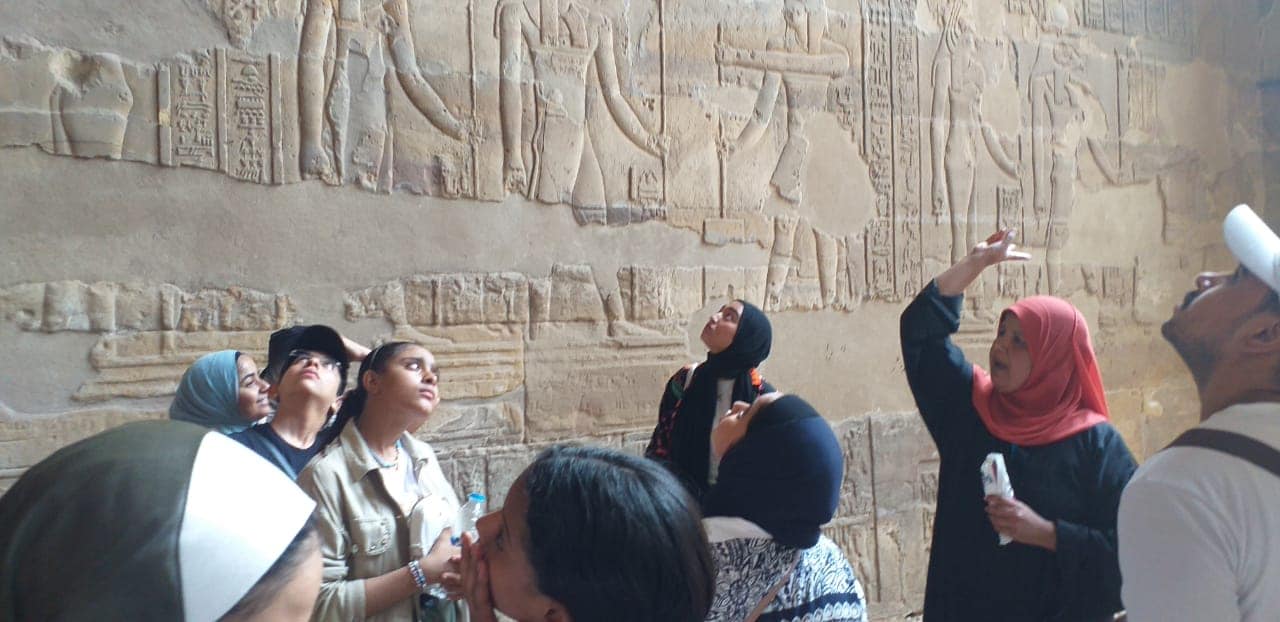 الوعي الأثرى بالأقصر تنظم زيارة لـ50 طالب فى معبد إسنا الوعي الأثرى بالأقصر تنظم زيارة لـ50 طالب فى معبد إسنا