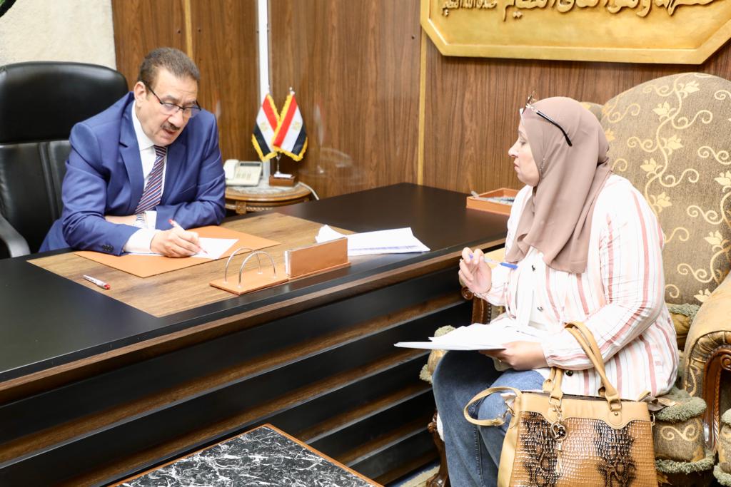 محافظ المنوفية يواصل سلسلة لقاءاته اليومية بالمواطنين  (1)
