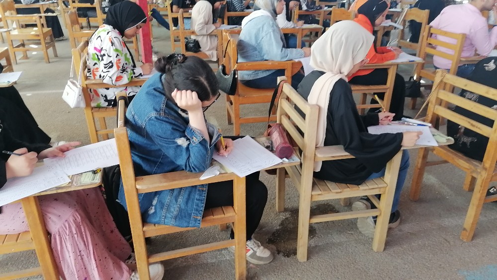 طلبة جامعة بورسعيد طلبة جامعة بورسعيد