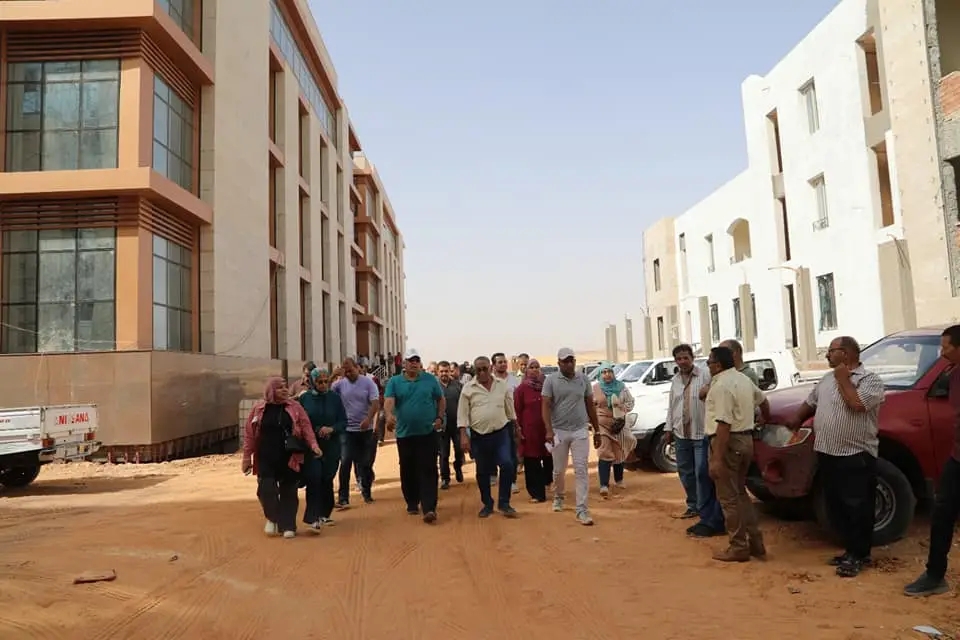 إجراءات تسكين وانتقال العاملين للعاصمة الإدارية الجديدة بالخارجة (1)