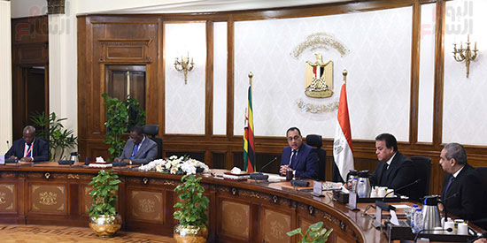 رئيس الوزراء يلتقي نائب رئيس الجمهورية في زيمبابوي (12)