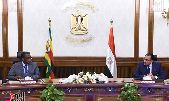 رئيس الوزراء يلتقي نائب رئيس الجمهورية في زيمبابوي (8)