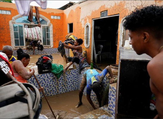 الفيضانات المدمرة في الإكوادور (14)